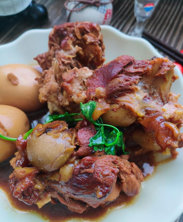 孩子手腳冰涼，抵抗力差怎麼辦？吃醬香菜可以補充高鈣