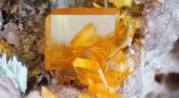 只知原石美可不行,帶你揭秘原石的“美貌密碼” 只知原石美可不行,帶你揭秘原石的“美貌密碼”