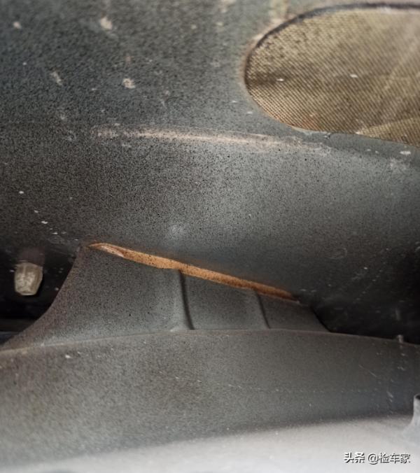 車身撞稀碎，這輛本田飛度換個馬甲賣6萬？車主：不退車就法庭見