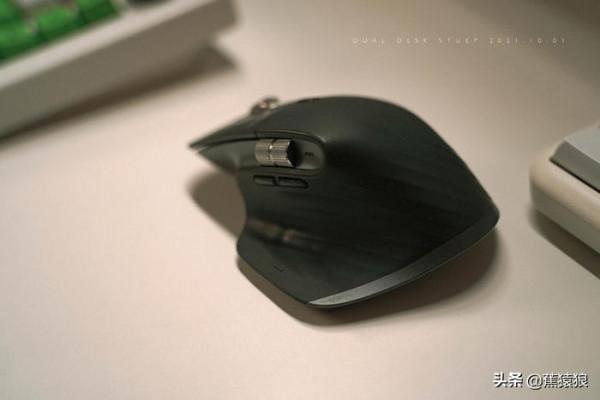 不到半年時間，接著折騰最佳化桌面，再SHOW一次