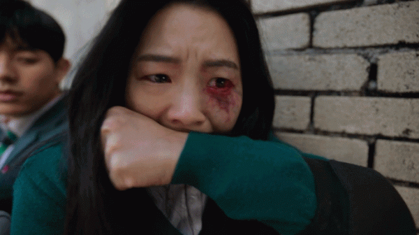 滿地喪屍還不忘談情說愛，砸一個億，就拍出這玩意兒？