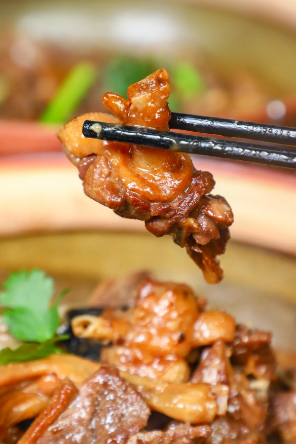 南海有家老字號農莊！人均40+嘆炭爐雞煲蟹、紅燜黑山羊