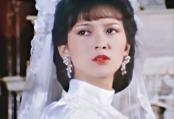 趙雅芝的三個兒子都是學霸，一個比一個帥，一個比一個讓她驕傲