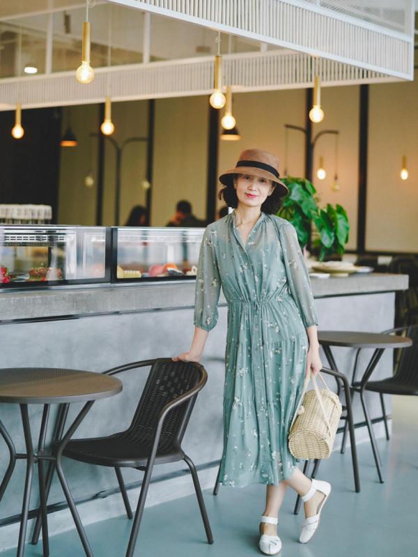 三木媽媽真會穿，靠著4點打造出優雅高階風，年近60歲也美得出眾