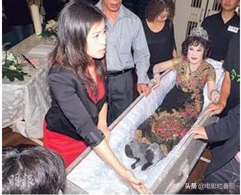 8位女星的整容“塌房路”：有人葬送事業，有人毀容，張檬可惜了