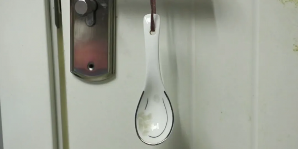 陶瓷勺子上為什麼會有一個小孔，到底有什麼作用？看完漲知識了