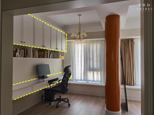 砌個弧形隔斷，一邊做書房，一邊做衣帽間，家居動線設計太舒適了