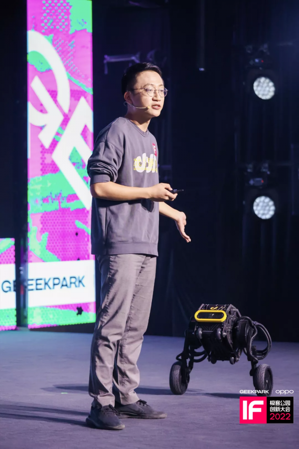 本末科技張笛：或許某天我們可以直接驅動世界