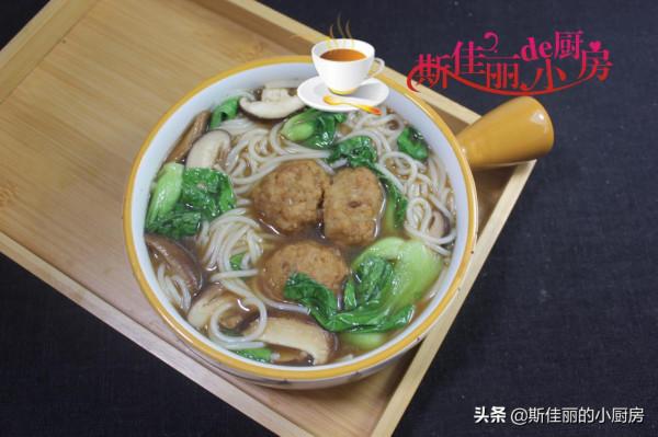 早起五分鐘做好的早餐,簡單營養又美味,五塊煮一鍋全家吃個精光 早起五分鐘做好的早餐,簡單營養又美味,五塊煮一鍋全家吃個精光