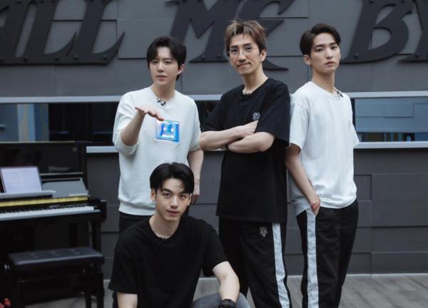 李承鉉為什麼選劉迦而不選李響?其實這都是林志炫一手促成的 李承鉉為什麼選劉迦而不選李響?其實這都是林志炫一手促成的