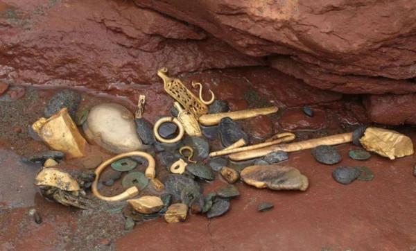 四川引水工程挖出銀錠,專家為尋寶抽乾江水,揭開張獻忠寶藏的秘密