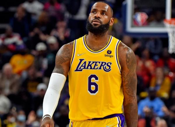 湖人逆轉爵士！二陣碾壓末節，AD+老詹主導決勝時刻，威少獲救贖