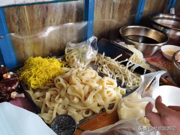 漢EV自駕新疆,暢遊朱雀湖,打卡可克達拉市網紅水上電影 漢EV自駕新疆,暢遊朱雀湖,打卡可克達拉市網紅水上電影