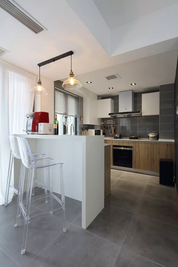 147平的複式大宅，樓頂弄個露天影院，讓人羨慕不已