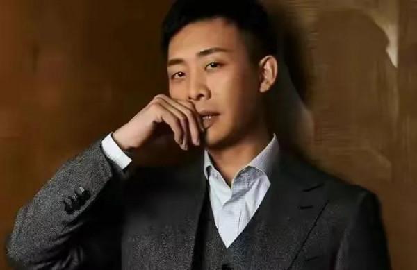 第一眼很普通，越看越帥氣的6個男明星，朱亞文、黃軒靠氣質取勝