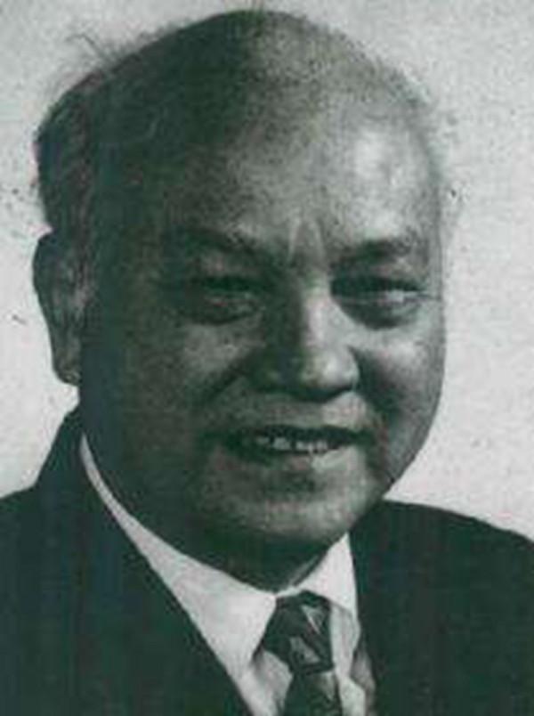 他官至副國級，63歲被警衛殺害，武警司令員與政委因此被免職