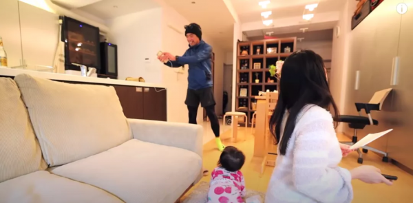 27歲日本家庭主婦圍著孩子轉的一天，卻被人羨慕她的從容優雅