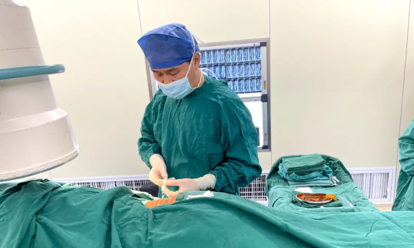 低溫等離子射頻消融術治療腰椎間盤突出，“一針”解除疼痛