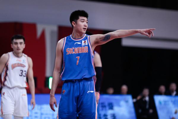 山東熱身輸球令人感慨,兩昔日新星在四川聯手,合力拿下老東家 山東熱身輸球令人感慨,兩昔日新星在四川聯手,合力拿下老東家