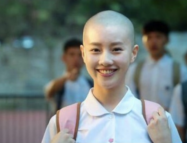 女星王鶴潤髮長文,否認用一百多桶礦泉水洗澡,目前深受謠言困擾 女星王鶴潤髮長文,否認用一百多桶礦泉水洗澡,目前深受謠言困擾