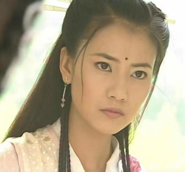 高圓圓:為愛流過4次淚,嫁趙又廷後為愛隱退,42歲被寵成公主 高圓圓:為愛流過4次淚,嫁趙又廷後為愛隱退,42歲被寵成公主