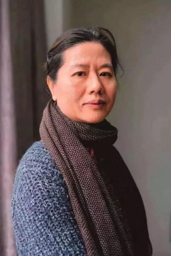 文壇女傑揮菜刀，庖丁解牛解人性，更解經典文學與藝術