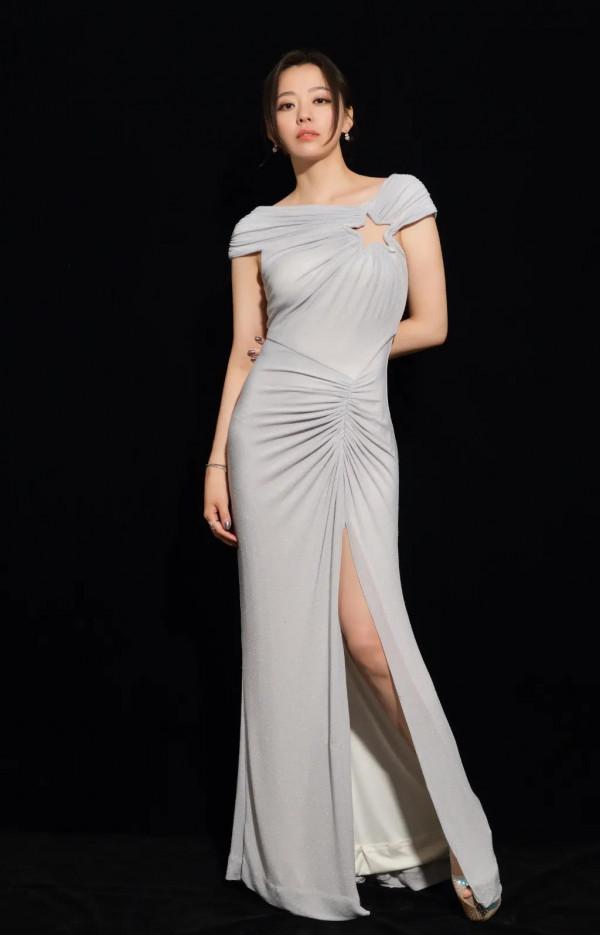 張靚穎高畫質寫真照來了