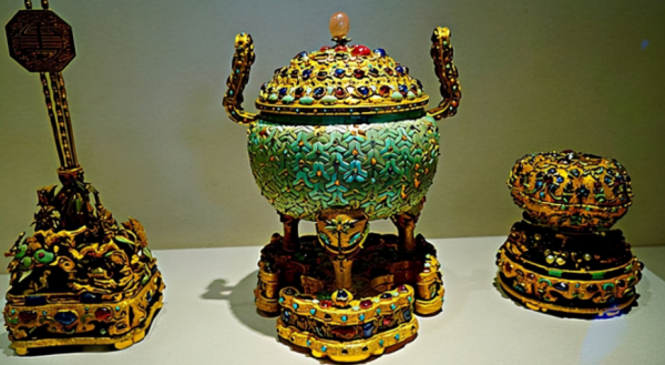 盜走故宮9件文物，以為是贗品扔進垃圾桶，石柏魁後來咋樣了