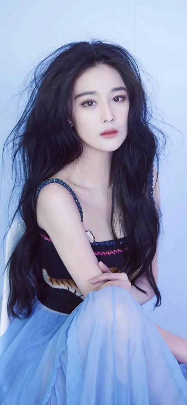 張馨予 桌布 張馨予 桌布