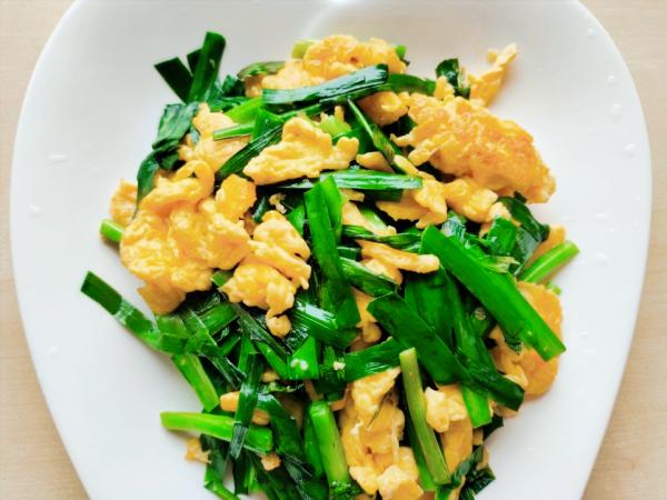 雞蛋配什麼菜最好吃？教你5種不同的做法，鮮香美味，下酒又下飯