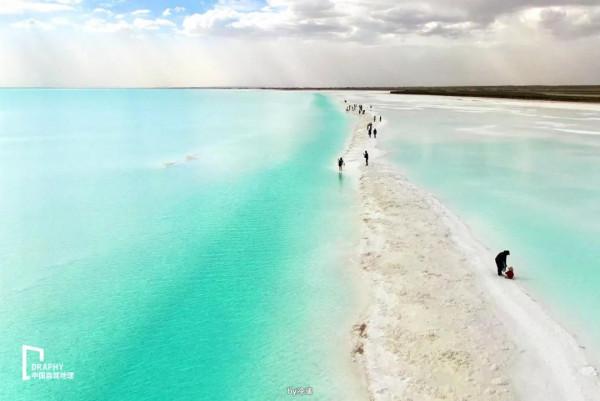 青海最美公路非它莫屬！被評為新秘境的極致風光，這條線帶你走起