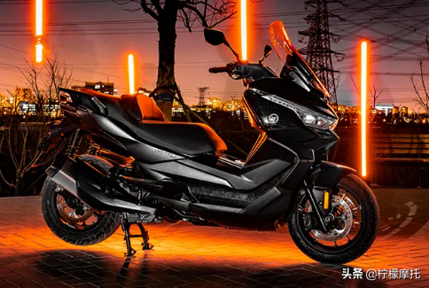 隆鑫350踏板正式命名為SR4Max.. 隆鑫350踏板正式命名為SR4Max..