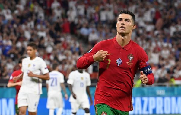 偉大的3-0!C羅國家隊第112球,甩開梅西33球,職業生涯第791球 偉大的3-0!C羅國家隊第112球,甩開梅西33球,職業生涯第791球