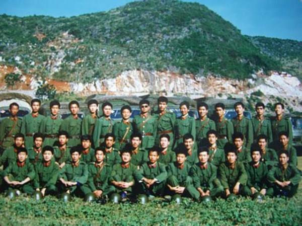 1985年裁軍重組七大軍區,司令員都是誰?後來又被授予了什麼軍銜 1985年裁軍重組七大軍區,司令員都是誰?後來又被授予了什麼軍銜