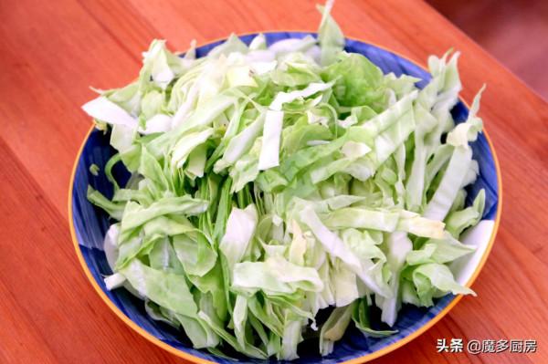 怪不得北方人這麼愛吃炒餅，實在是太簡單了，隨便炒一炒就很好吃