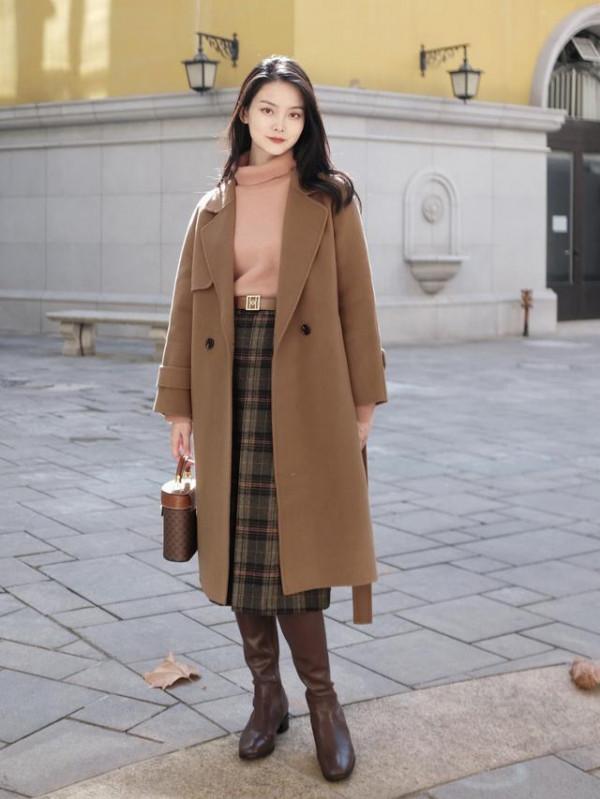 真正優雅的中年女人都愛“長大衣”,學時尚博主這樣搭,美得高階 真正優雅的中年女人都愛“長大衣”,學時尚博主這樣搭,美得高階