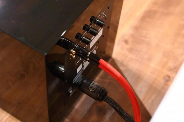 超越您對體積的想象:Audiolife Nano F60落地音箱+Super X超低音 超越您對體積的想象:Audiolife Nano F60落地音箱+Super X超低音