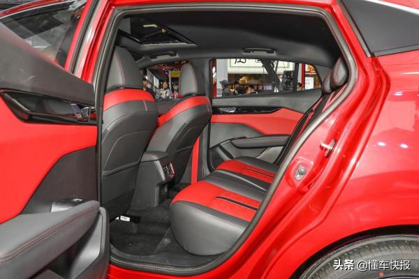 7-10萬元緊湊型運動轎車對決，風神奕炫對比吉利繽瑞