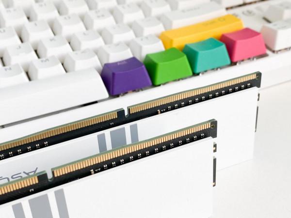 追潮流嘗試白色主題裝機,白色記憶體條畫龍點睛,幸遇新款女武神 追潮流嘗試白色主題裝機,白色記憶體條畫龍點睛,幸遇新款女武神