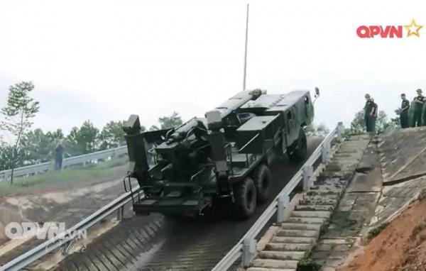 越南最好的國產卡車炮：PTH130-K225B 130毫米卡車炮