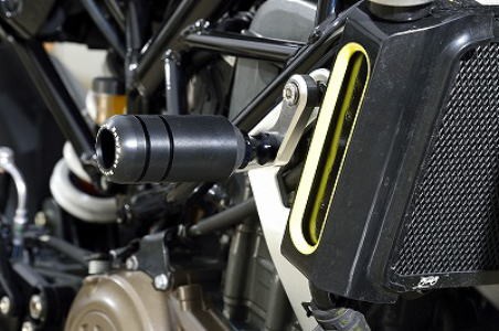 胡思瓦納摩托車黑白雙箭開始交車了 有什麼需要改的呢？