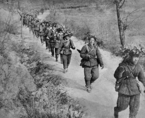 志願軍高炮部隊,抗美援朝擊落美軍2300架戰機,比導彈還強 志願軍高炮部隊,抗美援朝擊落美軍2300架戰機,比導彈還強