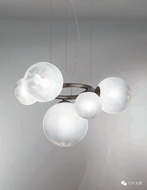 義大利Vistosi 燈飾新品：吹制玻璃的典雅之旅