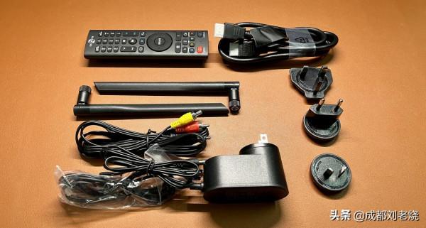 最小的杜恩 Real vision 4K盒子評測