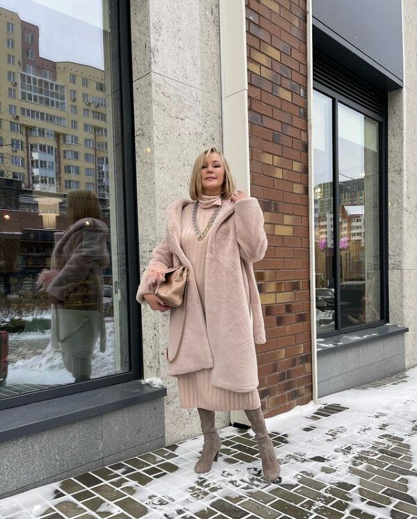 10 件保暖的衣服，讓 50 歲以上的女人看起來不像祖母，而是時尚達人