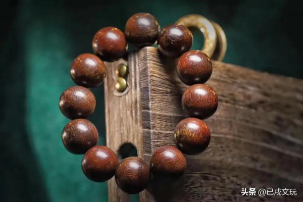 老犀角一克5塊錢?北京古玩街商販可真敢賣? 老犀角一克5塊錢?北京古玩街商販可真敢賣?