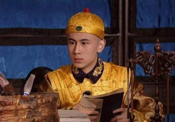 順治只活了23歲，並且只寵愛董鄂妃，那他14個孩子都是誰生的？