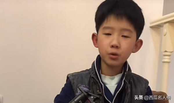 好樣說蟲子:驚現螳螂爆紅,同學眼中“小怪人”,行走的百科全書 好樣說蟲子:驚現螳螂爆紅,同學眼中“小怪人”,行走的百科全書