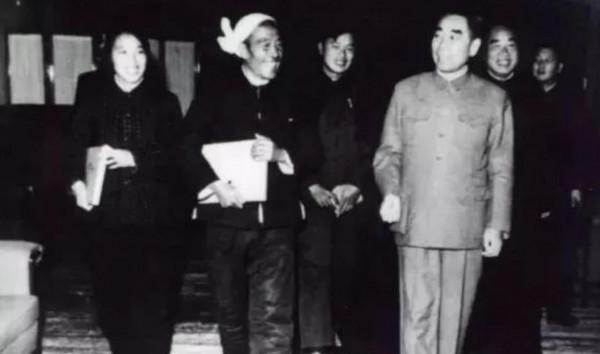 60年代，那名寧願放棄上北大也要回鄉務農的董加耕，如今怎樣了？