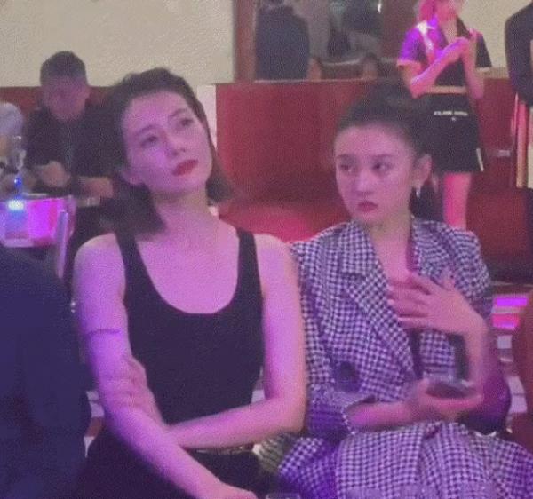 本來以為宋祖兒已經夠漂亮了,高圓圓和她同框卻贏得很徹底 本來以為宋祖兒已經夠漂亮了,高圓圓和她同框卻贏得很徹底